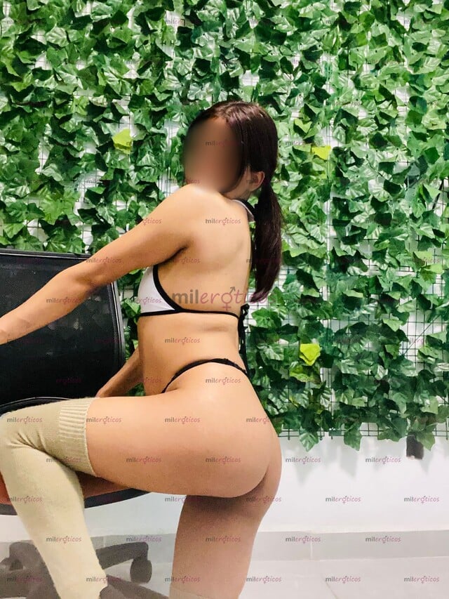 FOTOS DE JOVEN ESTRECHITA COMPLACIENTE Y NUEVA EN EL HAMBIENTE TE REGALO UN ORAL SI AGEND