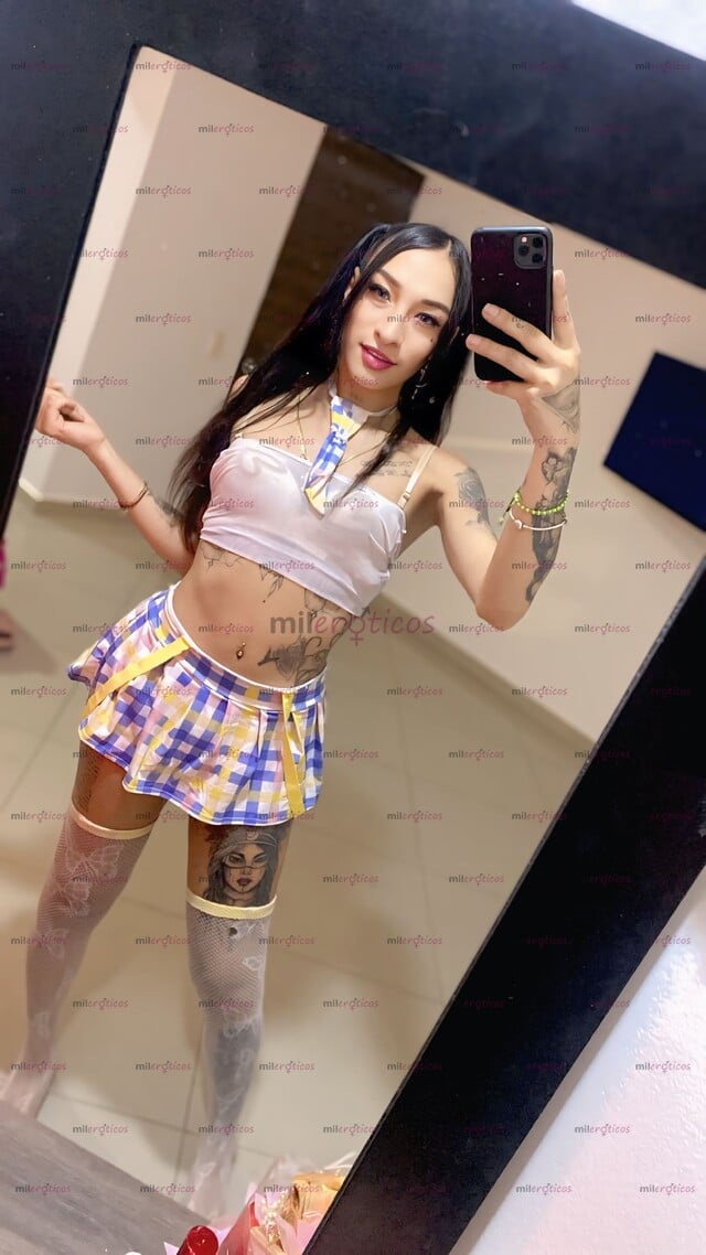 FOTOS DE LECHERA FEMENINA PARA COMPLACERTE Y PLACENTERA EN TODOS TUS FETICHES