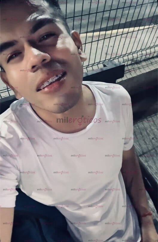 FOTOS DE CHICO PASIVO AGUANTADOR PROFESIONAL COMPLACIENTE FETICHISTA AGUANTADOR CALIENTE