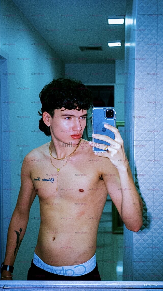 FOTOS DE CHRISTOPHER BACH JOVEN CREADOR DE CONTENIDO PARA ADULTOS