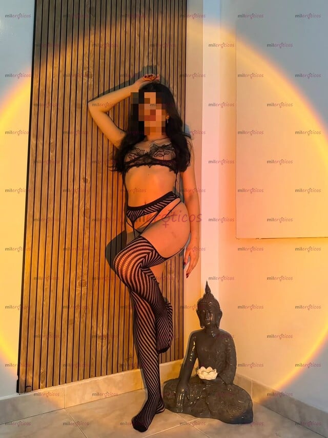 FOTOS DE SELENE, SENSUALIDAD, ELEGANCIA Y CONEXIÓN GENUINA