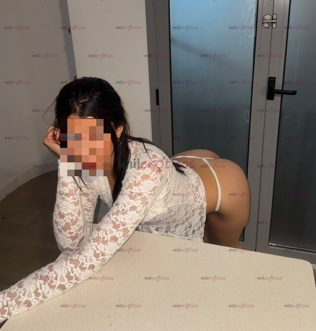 FOTOS DE SELENE, SENSUALIDAD, ELEGANCIA Y CONEXIÓN GENUINA
