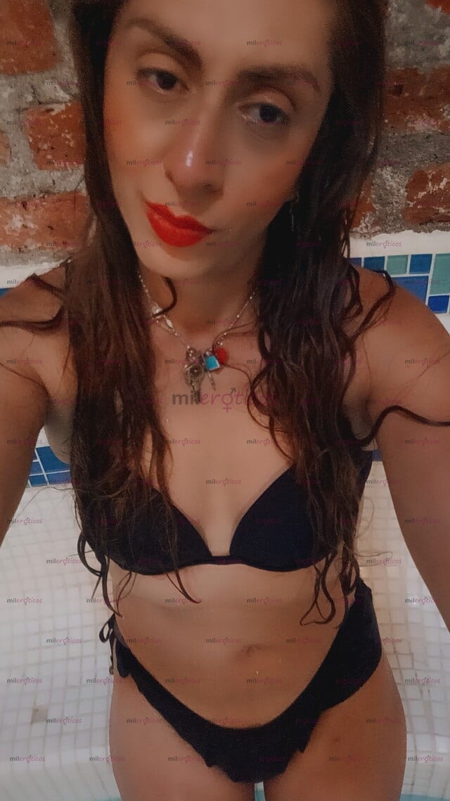 FOTOS DE BELLA TRANS NATURAL , OJOS MIEL , ACTIVA