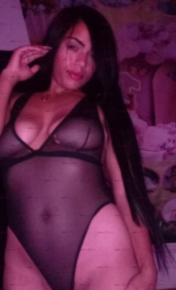 FOTOS DE MORENA CALIENTE CON GANAS DE CUMPLIR TUS FANTASIAS VEN AMOR