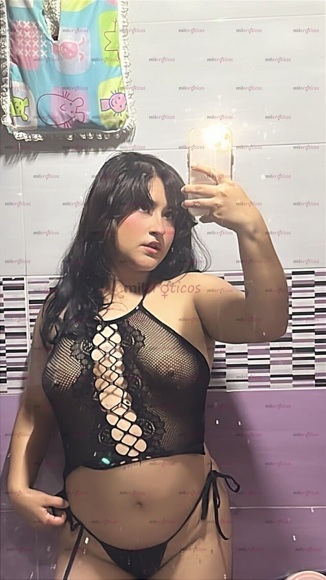 FOTOS DE DESLUMBRANTE MORENA VENEZOLANA DE PASO POR LA CUIDAD. ACTIVA, APASIONADA Y LISTA