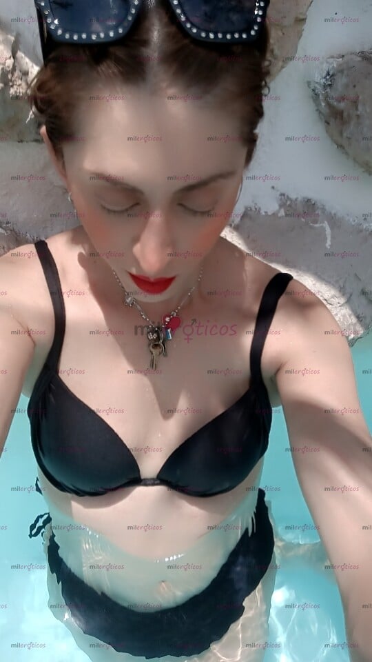 FOTOS DE BELLA TRANS NATURAL , OJOS MIEL , ACTIVA