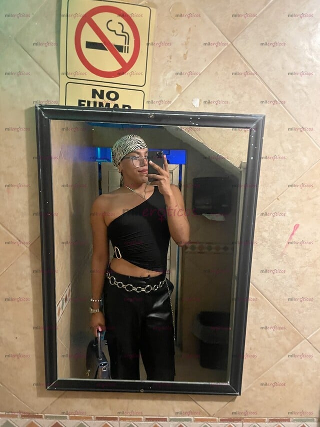 FOTOS DE PROMOCIÓN: CHICO FEMBOY INTER CON BUENA POLLA Y BUENAS NALGUITAS PARA DISFRUTAR