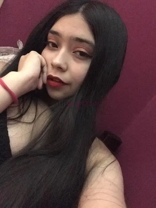 Soy una chica totalmente extrovertida y sensual dispuesta a cumplir todas tus fantasias mas ocultas y disponibletmbien cuento con lugar propio y priva...