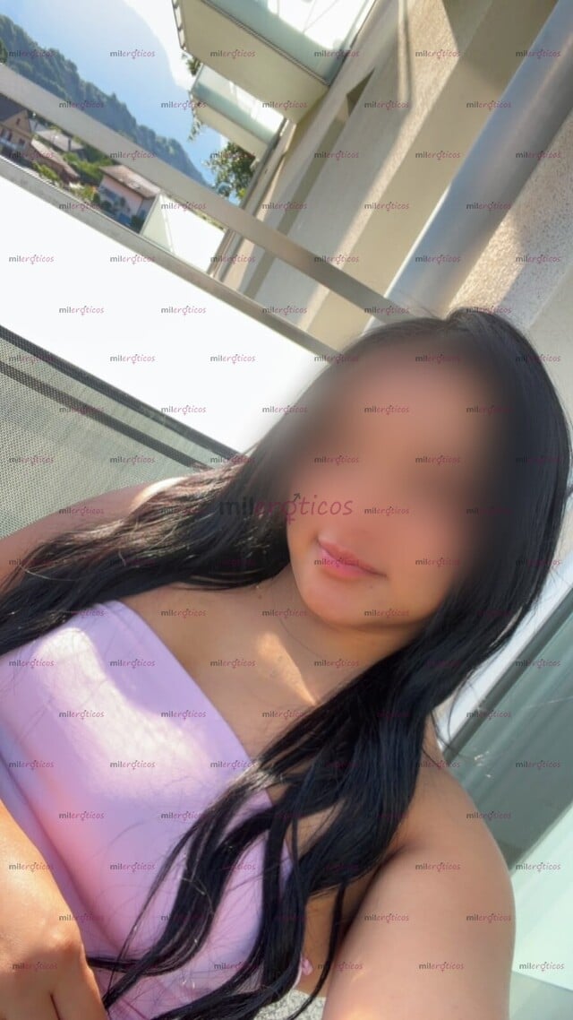 FOTOS DE VALENTINA, SEXI PAISA PELINEGRA ENCANTADORA CON BUENA COLA.