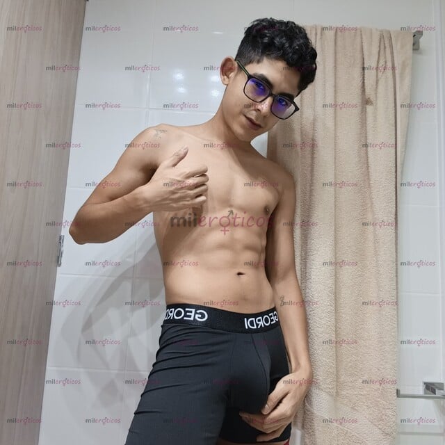 FOTOS DE CHICO VERSÁTIL, SERIO, DISPONIBLE PARA RESERVAR 24 7