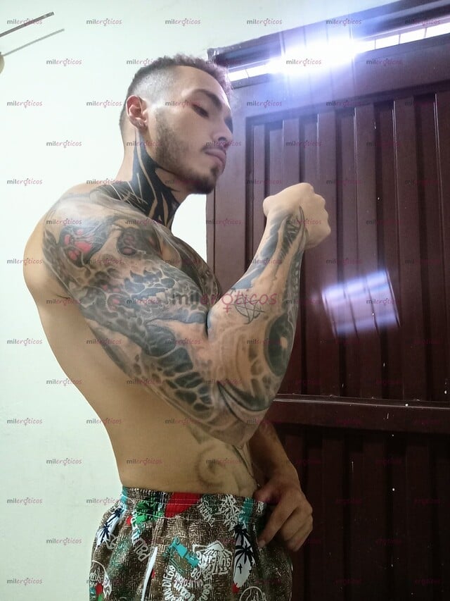FOTOS DE JOVEN GIGOLÓ, DISPUESTO A COMPLACERTE Y LLENARTE DE PLACER