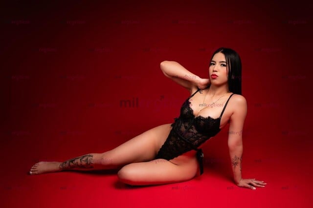 FOTOS DE VICTORIA TU EXTRANJERA RICA ESPERANDOTE MI AMOR
