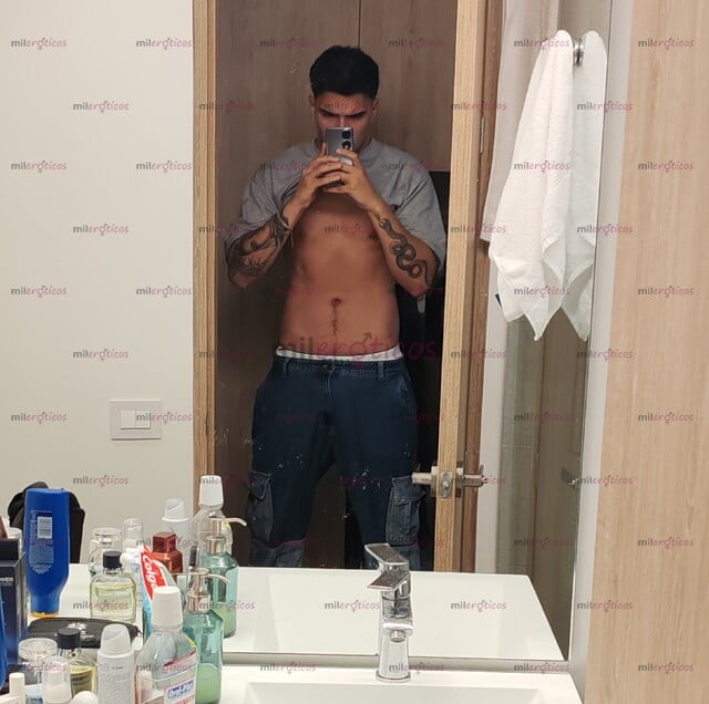 FOTOS DE COLOMBIANO MACHO DISCRETO 1.88 DE ESTATURA