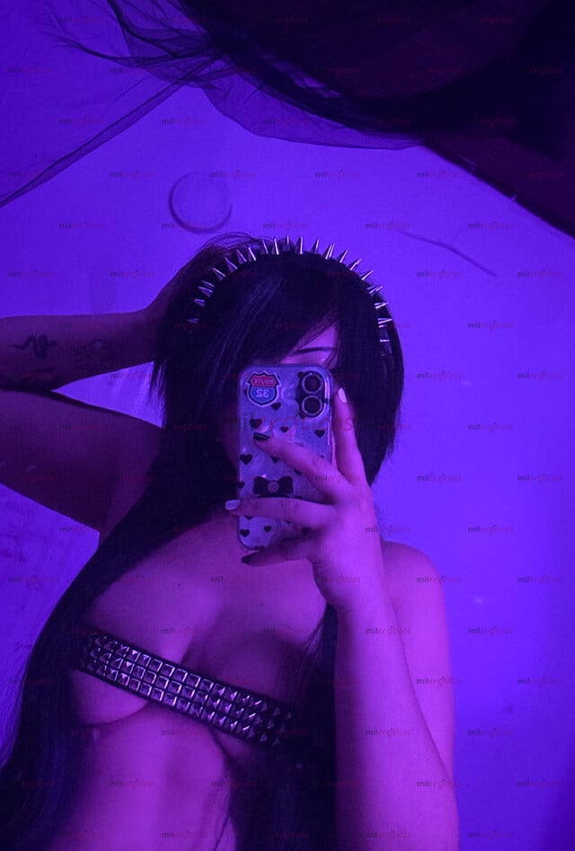 FOTOS DE UNA EMO NALGONA DE MYSPACE LLEGO PARA COMPLACERTE