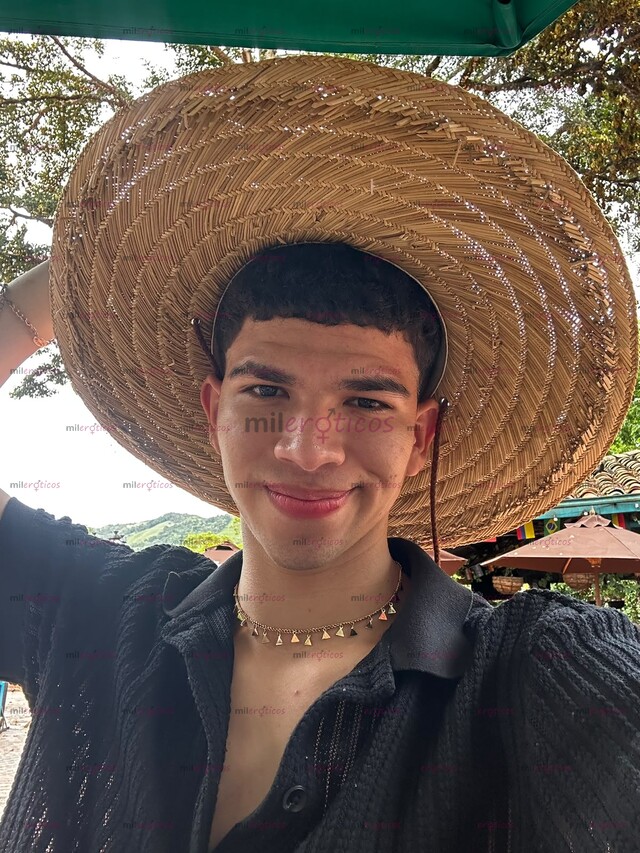 FOTOS DE JOVENCITO, VERSÁTIL QUE DESPIERTA EL DESEO MÁS OCULTO Y SUCIO QUE TENGAS.