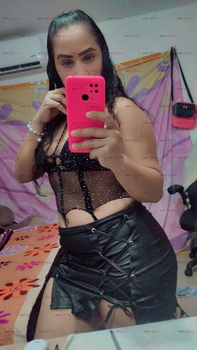 FOTOS DE MUJER TOTALMENTE EXTROVERTIDA Y DISPUESTA A COMPLACER TUS NECESIDADES...