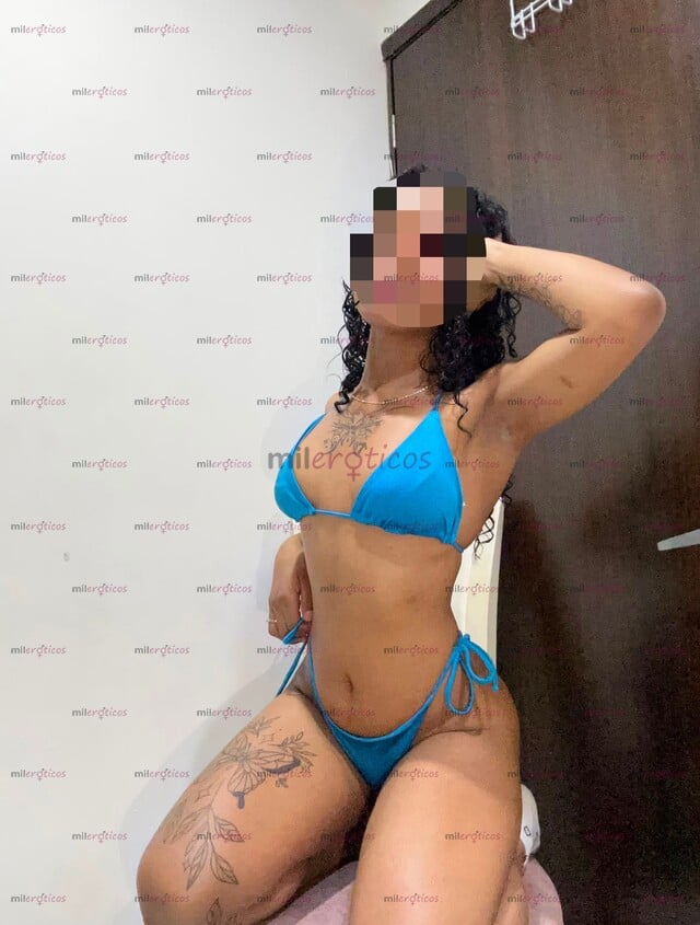 FOTOS DE TATUADA MORENA CRESPITA CARITA HERMOSA MUY JOVEN
