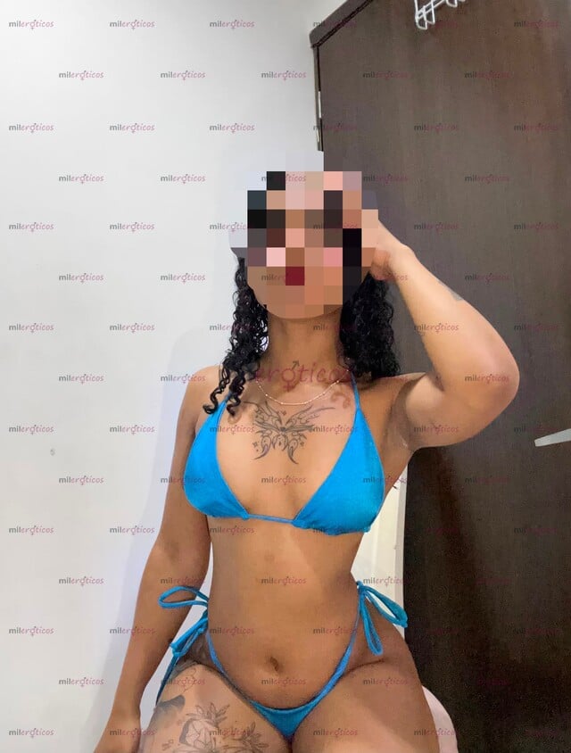 FOTOS DE TATUADA MORENA CRESPITA CARITA HERMOSA MUY JOVEN