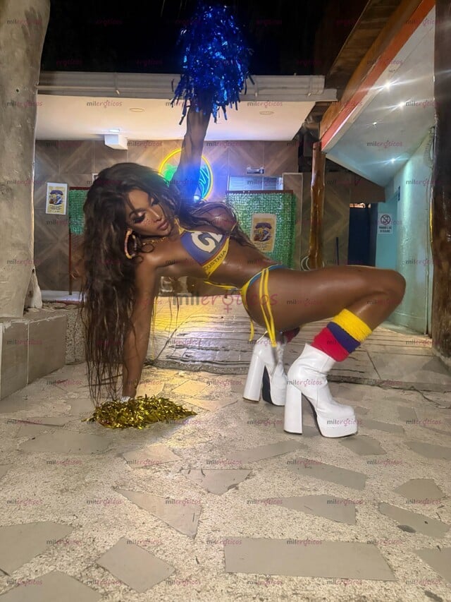 FOTOS DE POR POCOS DÍAS CAROLINA PIEL MORENA EXPERTA EN PRINCIPIANTES FIESTERA