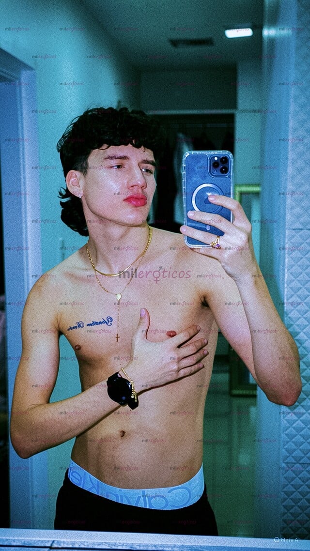 FOTOS DE CHRISTOPHER BACH JOVEN CREADOR DE CONTENIDO PARA ADULTOS