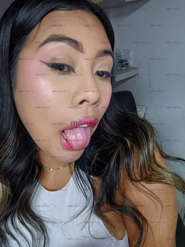 FOTOS DE VIDEOLLAMADA DELICIOSA TETONA MORBOSA LISTA PARA CUMPLIR TUS FANTASIAS...