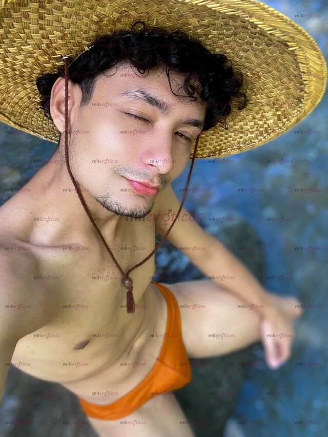 FOTOS DE MORBOSO, JUGUETÓN Y AGUANTADOR EL CHICO GAY QUE BUSCABAS EN MEDELLÍN