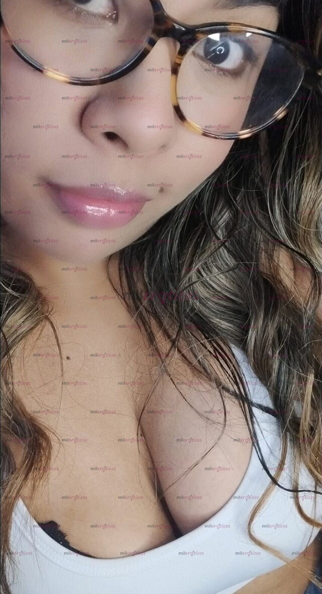 FOTOS DE VIDEOLLAMADA DELICIOSA TETONA MORBOSA LISTA PARA CUMPLIR TUS FANTASIAS...