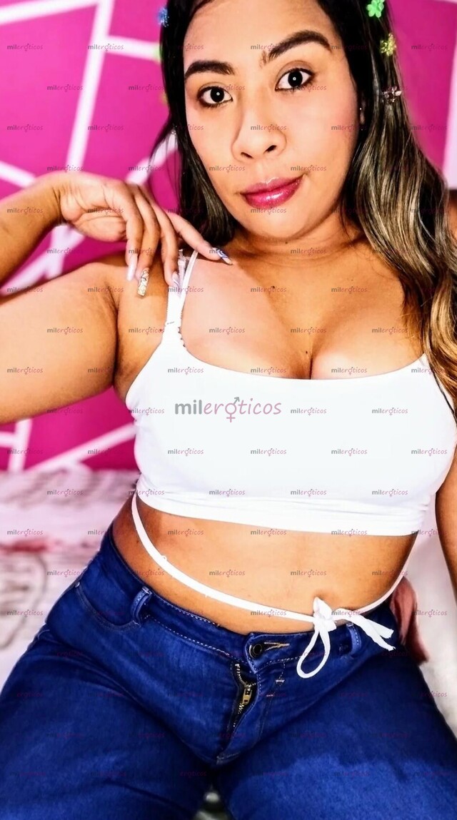 FOTOS DE DISPONIBLE AHORA MISMO TETONA PELINEGRA MUY CALIENTE LISTA PARA VIDEOLLAMADA