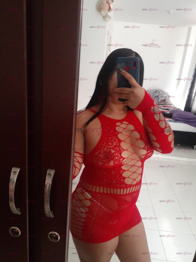 FOTOS DE MIS AMORES VANESA CHIQUITA CON GANAS DE Q LE DEN BIEN RIKO