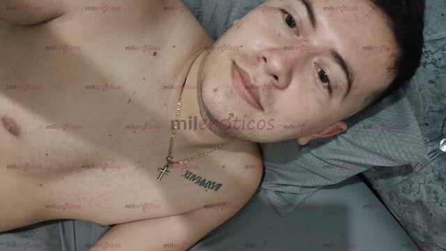 FOTOS DE MUCHO GUSTA ANDRÉS QUIERO DARTE UN BESO SOY CARIÑOSO