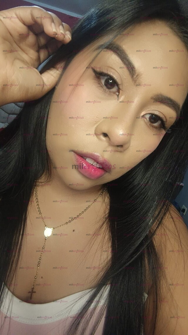 FOTOS DE DISPONIBLE AHORA MISMO TETONA PELINEGRA MUY CALIENTE LISTA PARA VIDEOLLAMADA