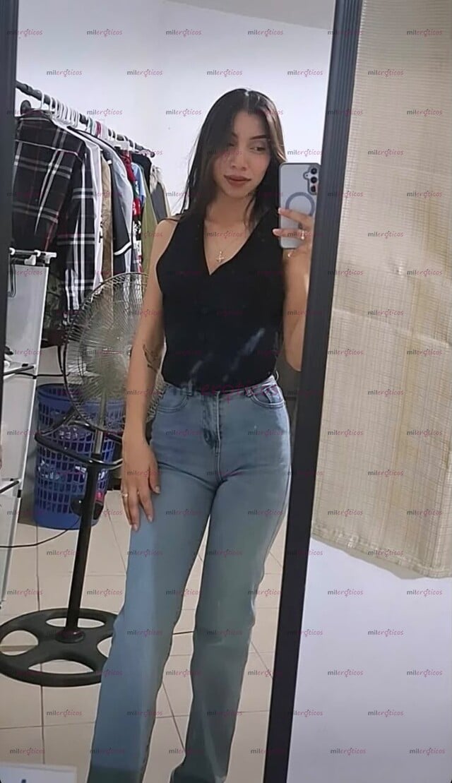 FOTOS DE FLAQUITA BONITA DISPONIBLE PARA TI VEN Y COGEME BEBÉ PONME COMO QUIERAS