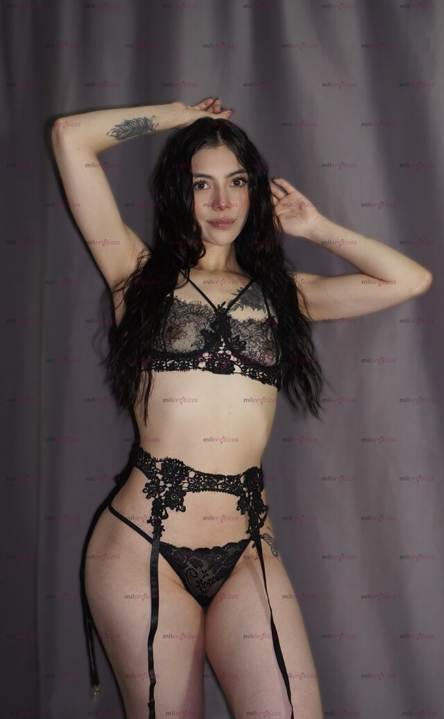 FOTOS DE VALERY HERMOSA FLACA ESCORT DE LUJO PREMIUM MEDELLÍN DISPONIBLE HOY
