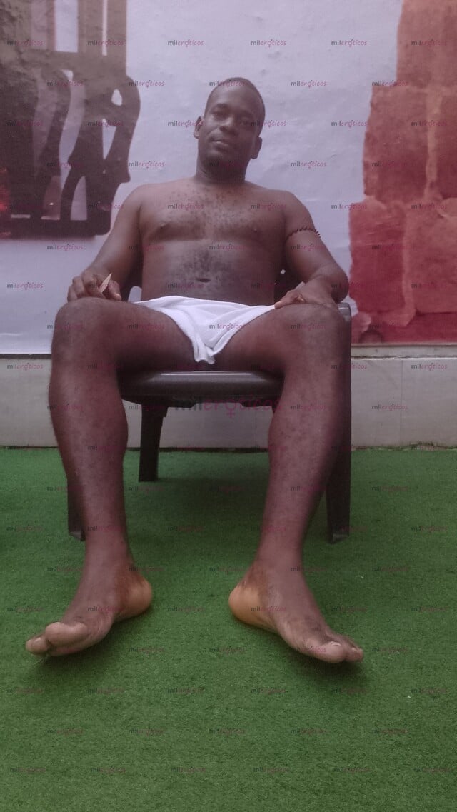 FOTOS DE AFRO MASAJISTA CON GANAS DE LLENARTE DE PLACER Y C