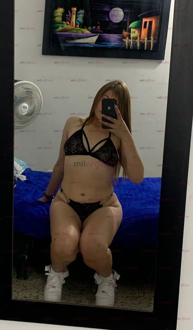 FOTOS DE NATA, DELICIOSA TETONA MUY CARI LINDA EN KENNEDY CENTRAL