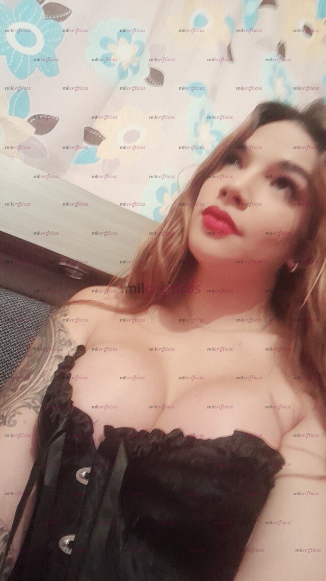 FOTOS DE LAYLA TU DIOSA FAVORITA VC QUE TE HARA VENIR DELICIOSO