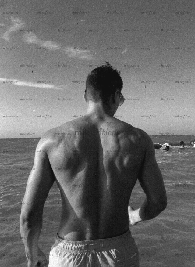 FOTOS DE REGIO DE 20 AÑOS CON CUERPO ATLÉTICO, POCO TIEMPO EN MÉRIDA