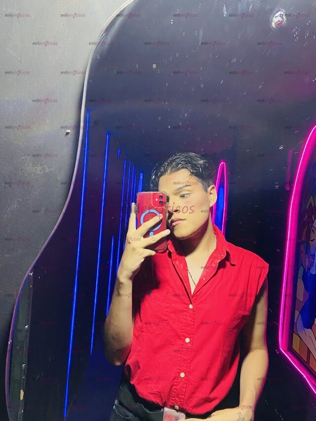 FOTOS DE TWINK GUAPO ,CALIENTE,DOTADO Y NALGONCITO ANÍMATE Y PASEMOLA RICO!