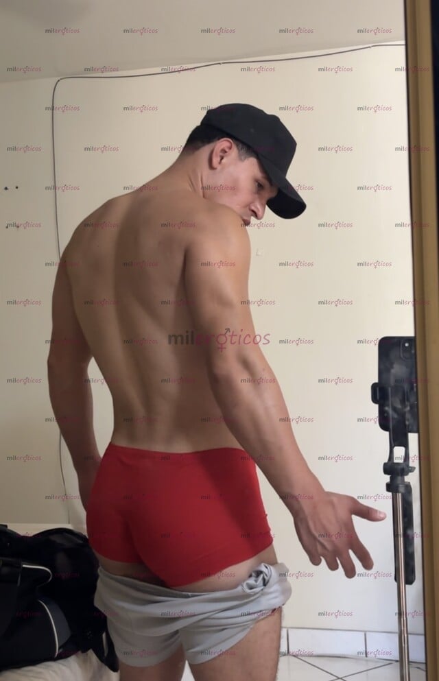 FOTOS DE DISCRETO MASAJISTA Y SCORT GUAPO DE GYM LLEGANDO A TU CIUDAD