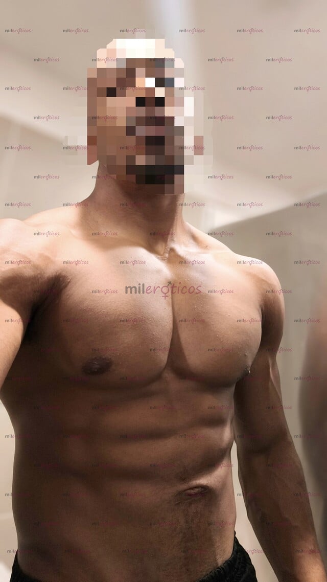 FOTOS DE SCORT MORENO DOTADO VERGON Y MUSCULOSO DEJAME LLENARTE DE PLACER