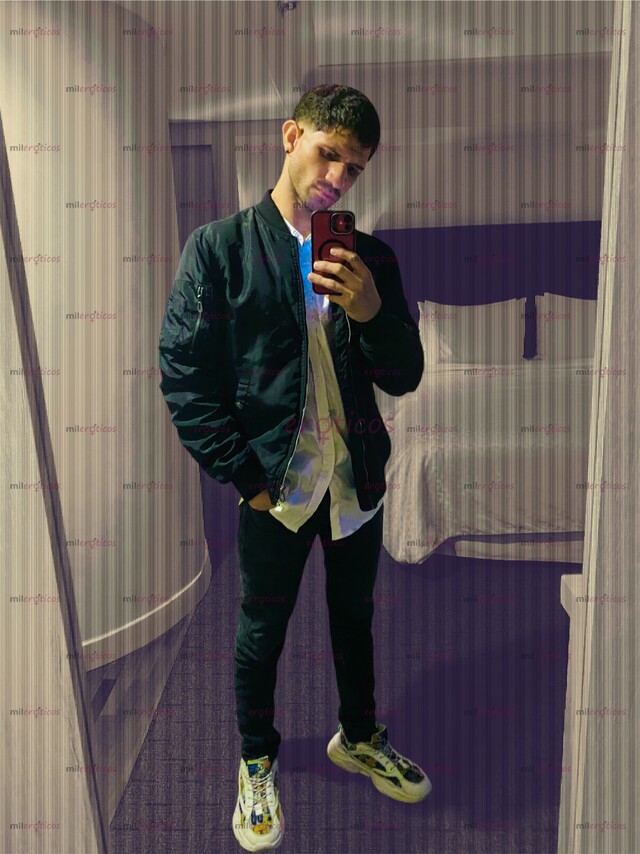 FOTOS DE CHICO NORMAL, PILAS ( NO SOY GUAPO) AMABLE Y CERDO CUANDO AMERITA