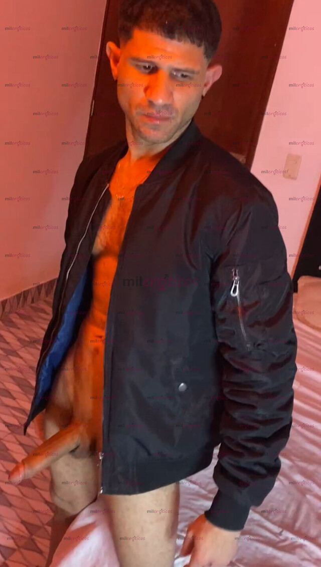 FOTOS DE CHICO NORMAL, PILAS ( NO SOY GUAPO) AMABLE Y CERDO CUANDO AMERITA