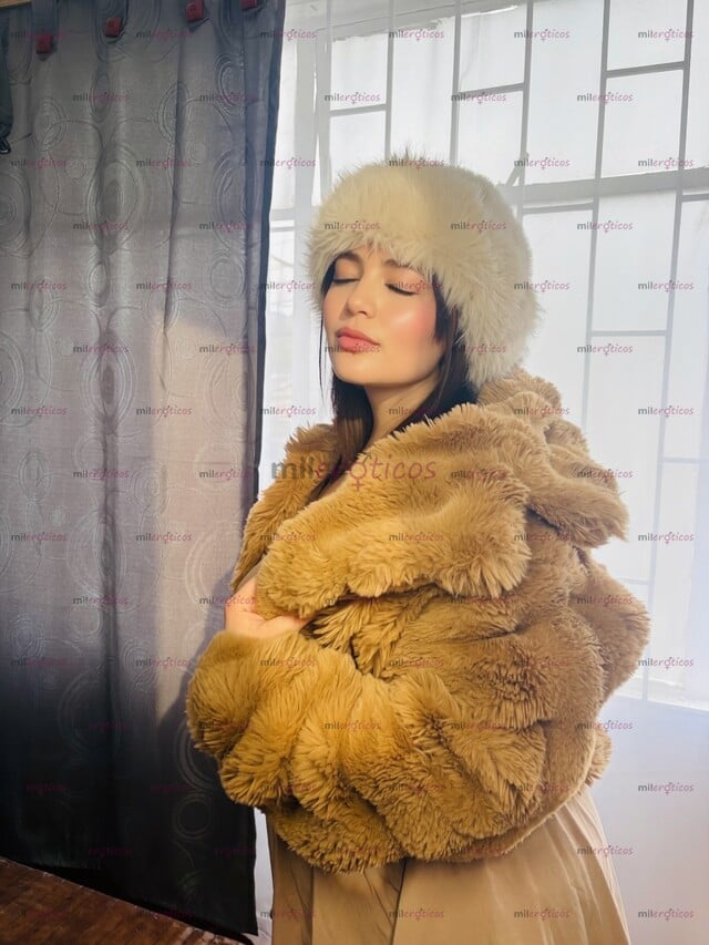 FOTOS DE LINDA CHICA VIP VOLUPTUOSA DE 20 AÑOS DISPONIBLE PARA TI