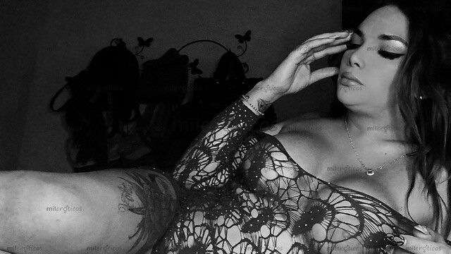 FOTOS DE LAYLA TU DIOSA FAVORITA VC QUE TE HARA VENIR DELICIOSO