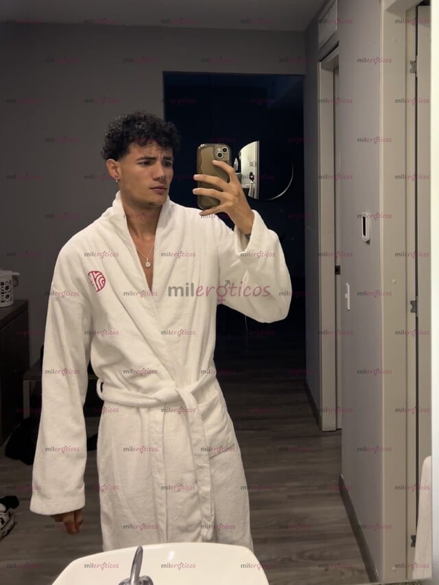 FOTOS DE PAISA ALTO FLACO VERGON DISPUESTO A COMPLACERTE