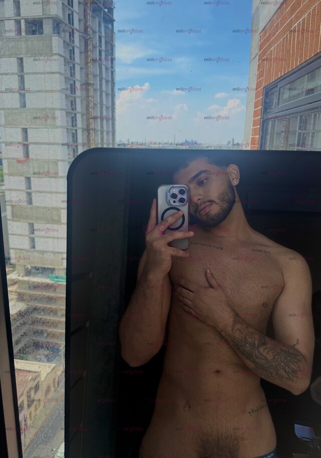 FOTOS DE ESTUDIANTE COLOMBIANO XXL NUEVO EN LA CIUDAD