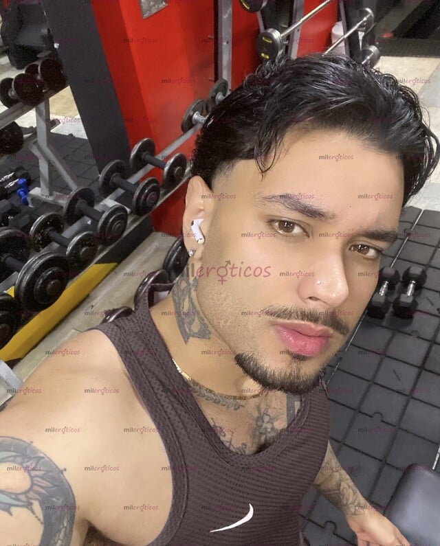 FOTOS DE MAN ALTO TATUADO FULL COMPLACIENTE Y AFRODISIACO. TEUSAQUILLO