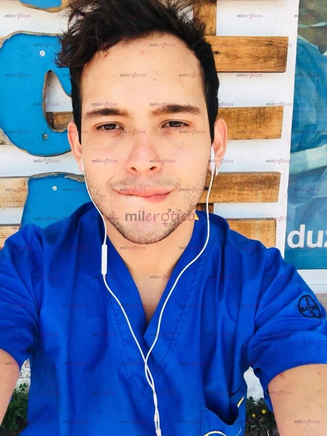 FOTOS DE SOY EXCELENTE COMPAÑÍA, COMPLACIENTE, 19 CM. SOLO GENTE SOLVENTE.