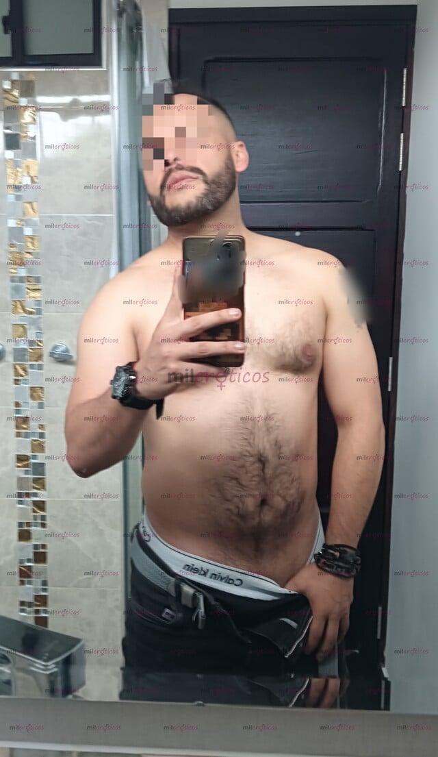 FOTOS DE HIGIÉNICO, VARONIL, DURADERO, CORNEADOR DISFRUTA DE MANOS GRANDES PARA TI