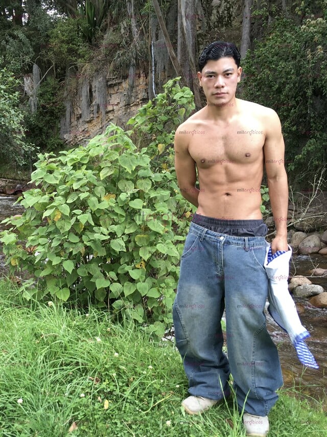 FOTOS DE LIAM REY SENSUALIDAD Y SENSUALIDAD COLOMBIANO